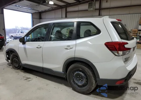 2021 Subaru Forester z USA, uszkodzony, nr VIN JF2SKAACXMH417586